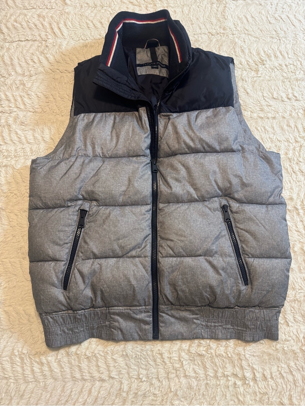 Tommy Hilfiger Colorblock Quilted Puffer Vest Gray Navy Size S mean insulated